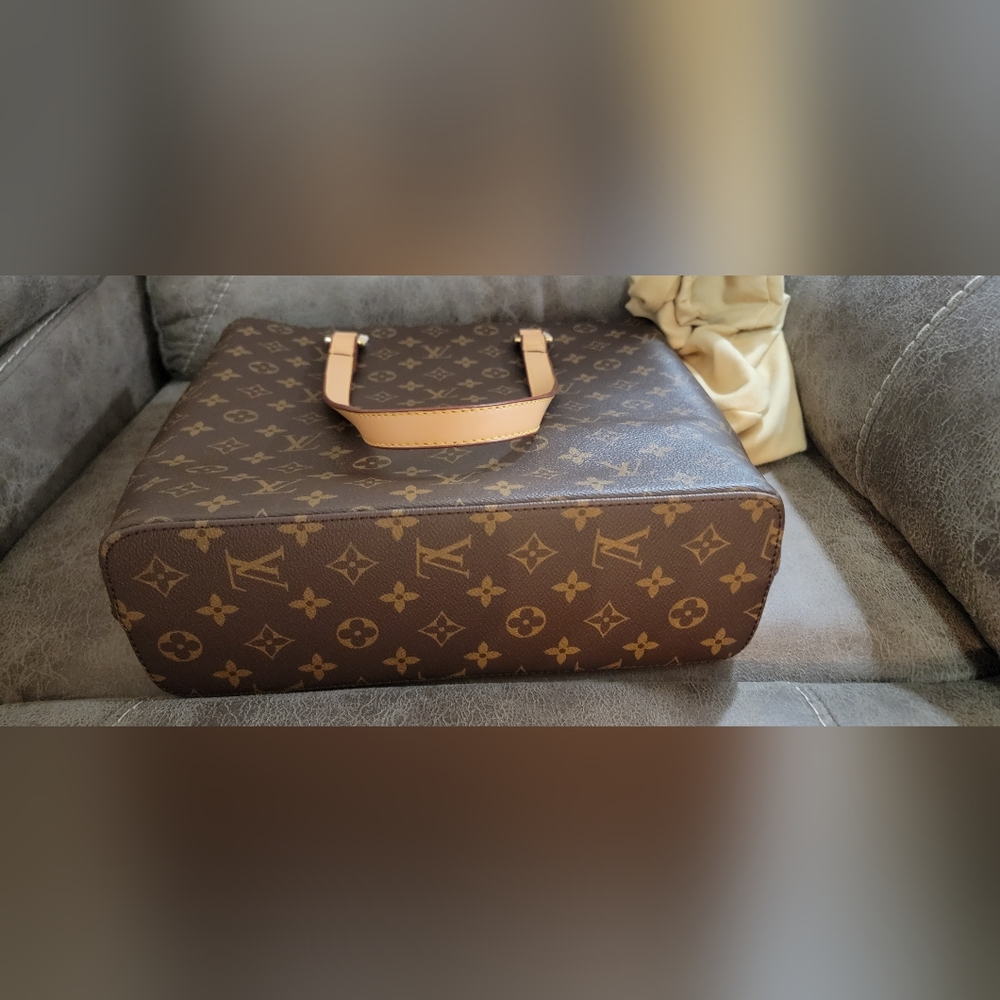Louis vuitton tote bag